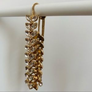 🥰 Banana Republic Adjustable Bracelet